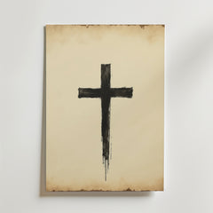 Silent Amen Poster by Bozetto föreställer ett svart, grovt borstat kors på gammalt, gulnat premiumpapper med blekta, fläckiga kanter och en lyxig matt finish, mot en vit bakgrund.