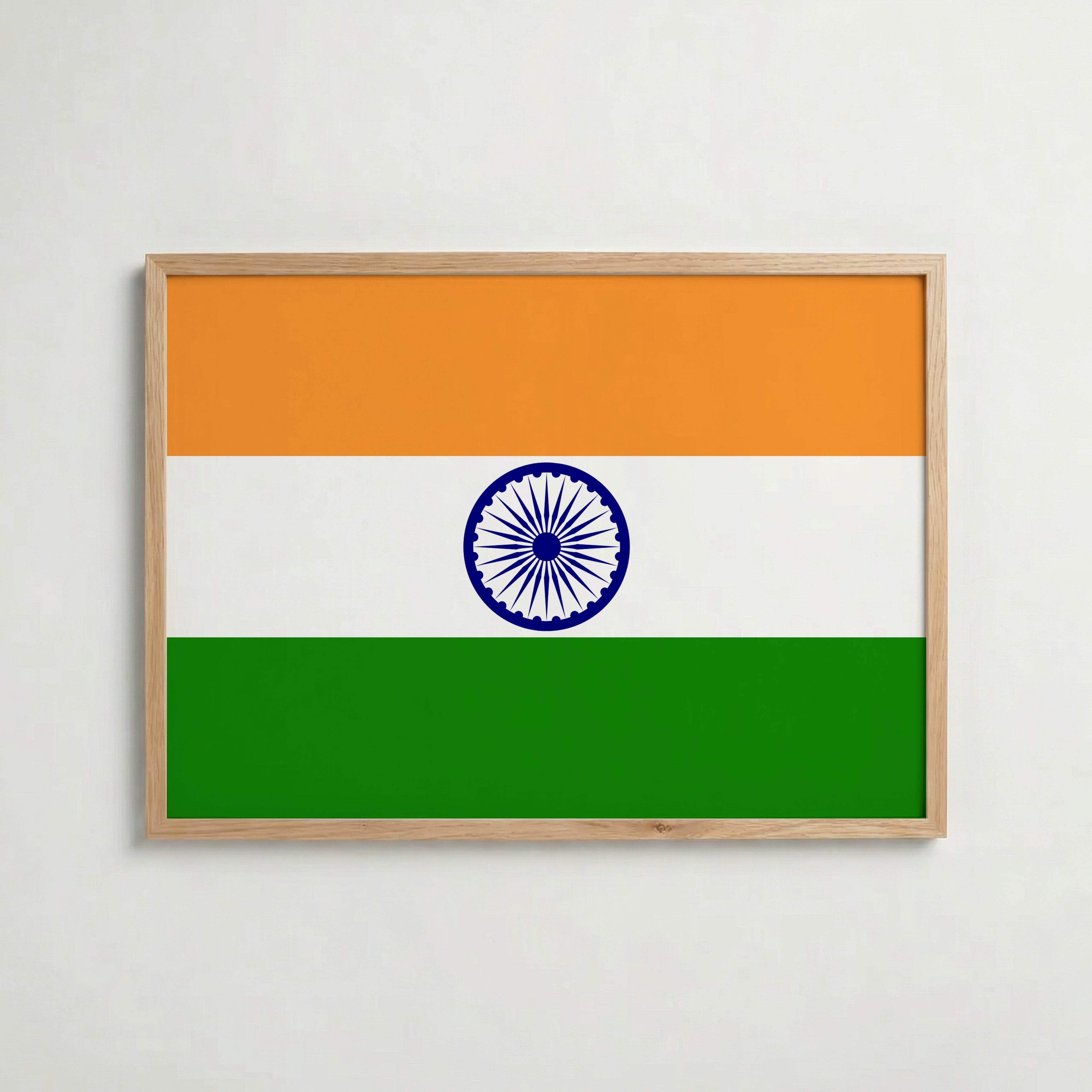 India National Flag Poster i ekram – inramad konsttryck för stilren inredning hos Bozetto
