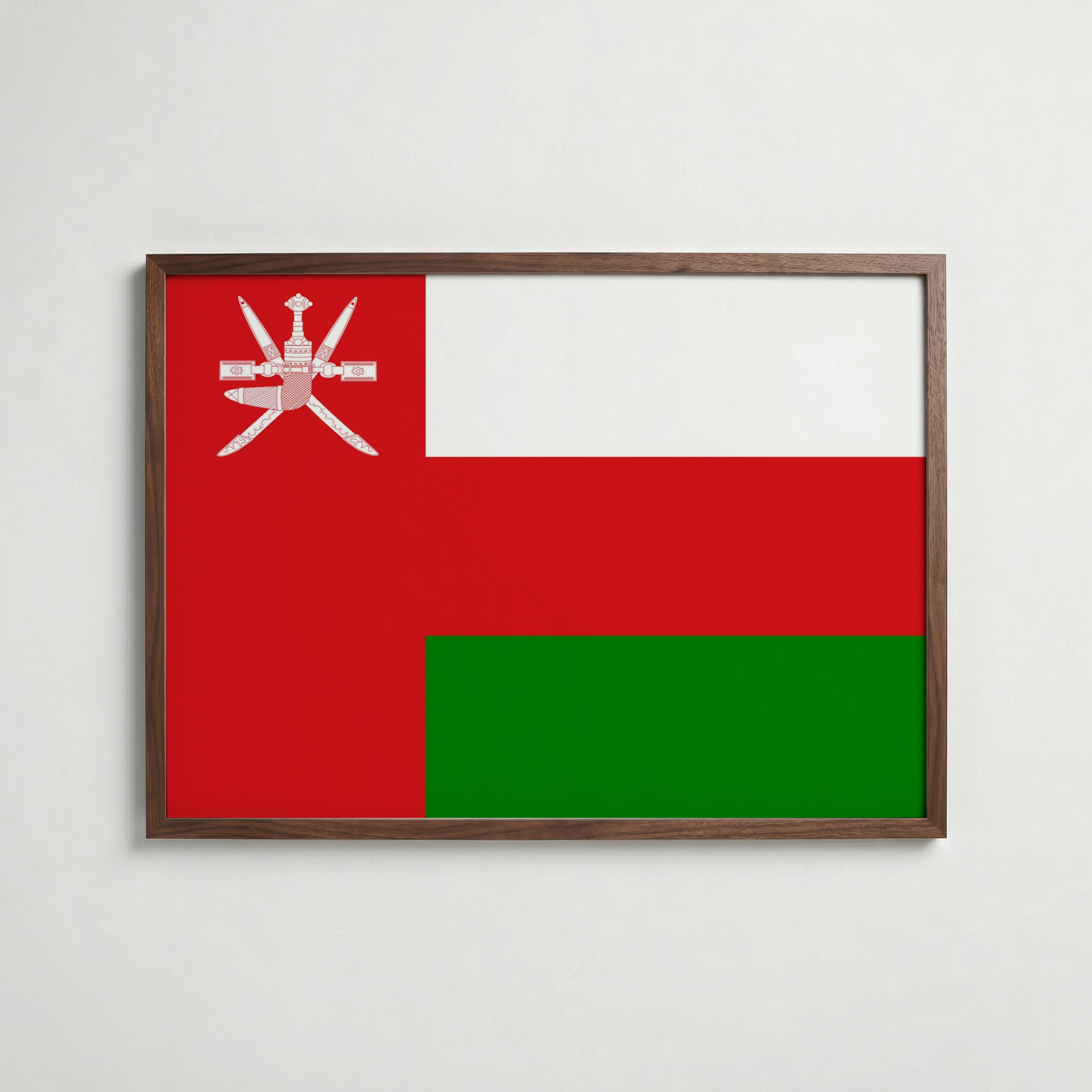 Oman National Flag Poster i valnötsram – varm konstaffisch för hemmet från Bozetto