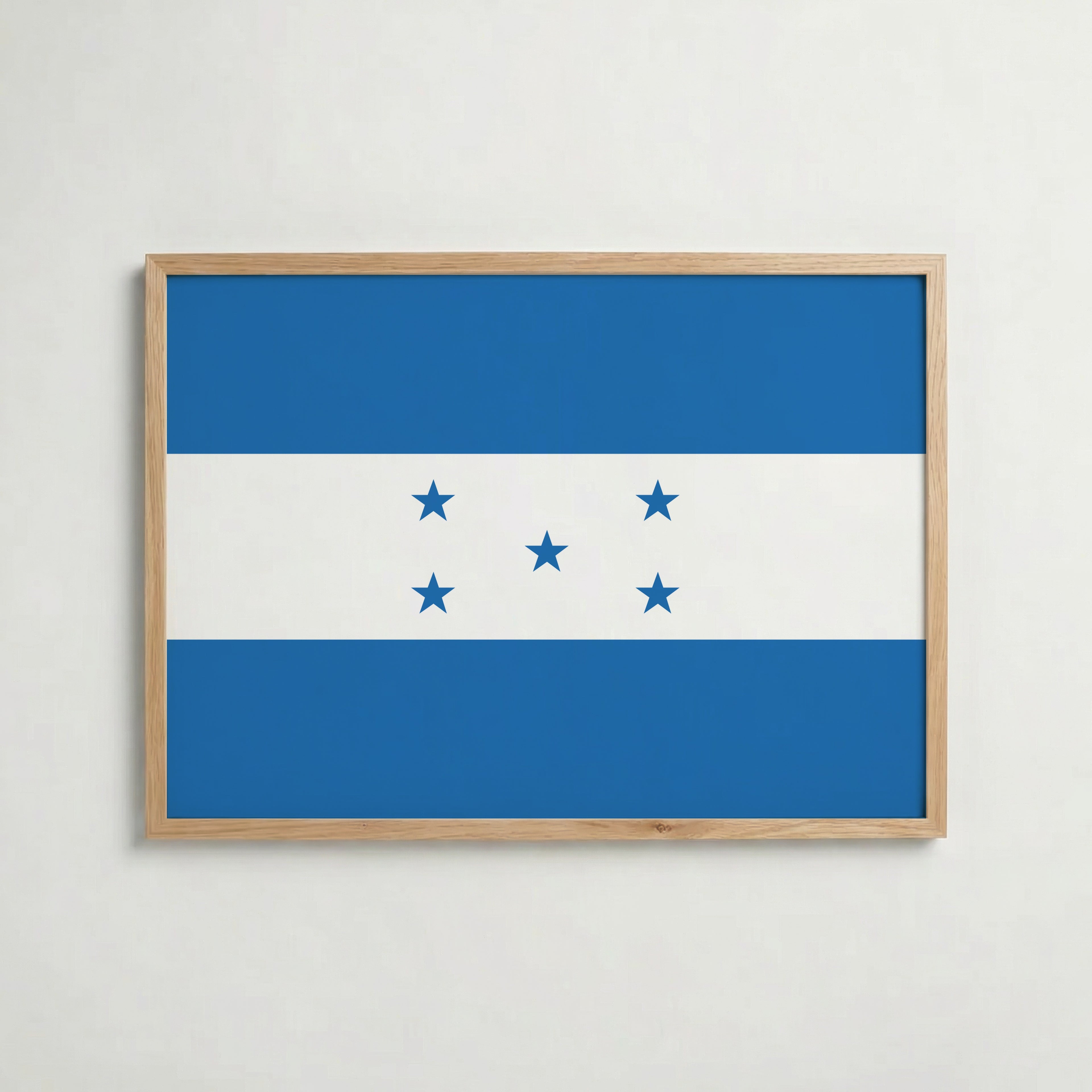 Honduras National Flag Poster i ekram – inramad konsttryck för stilren inredning hos Bozetto