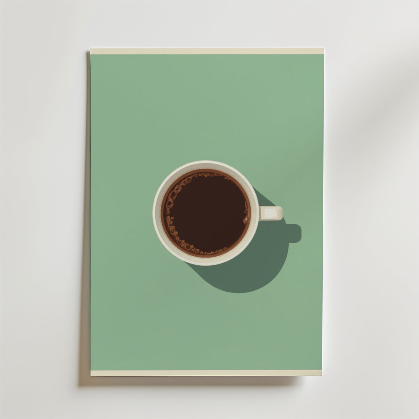 En vit kaffekopp med svart kaffe sitter centrerad på en grön yta med en lyxig matt textur och kastar en höger skugga. Denna enkla, minimalistiska Bozetto Simple Espresso Poster är sedd uppifrån.