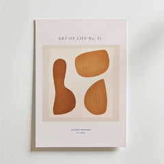 Poster Earth Forms av Bozetto är ett minimalistiskt print med tre organiska former i ljustoner och subtila linjer på en ljus bakgrund. "GALLERI MODERNE Art Study" visas längst ner.