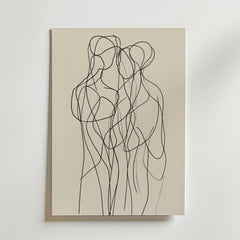 Bozetto's Minimalist Line Art Trio Poster visar två abstrakta människofigurer sammanflätade i svarta linjer på en ljus bakgrund, tryckt på premiumpapper för en sofistikerad, modern touch.