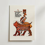 Postern Entered By The Queen från Bozetto har en geometrisk tiger med en figur som håller en banderoll, tryckt i orange, svart och vitt på FSC-certifierat premiumpapper.