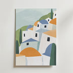 Bozetto Pastel Promises Poster föreställer minimalistiska vita byggnader med blå och orange kupoler, gröna träd och pastellfärgade kullar som för tankarna till en medelhavsby. Tryckt på premiumpapper och FSC-certifierad för hållbarhet.