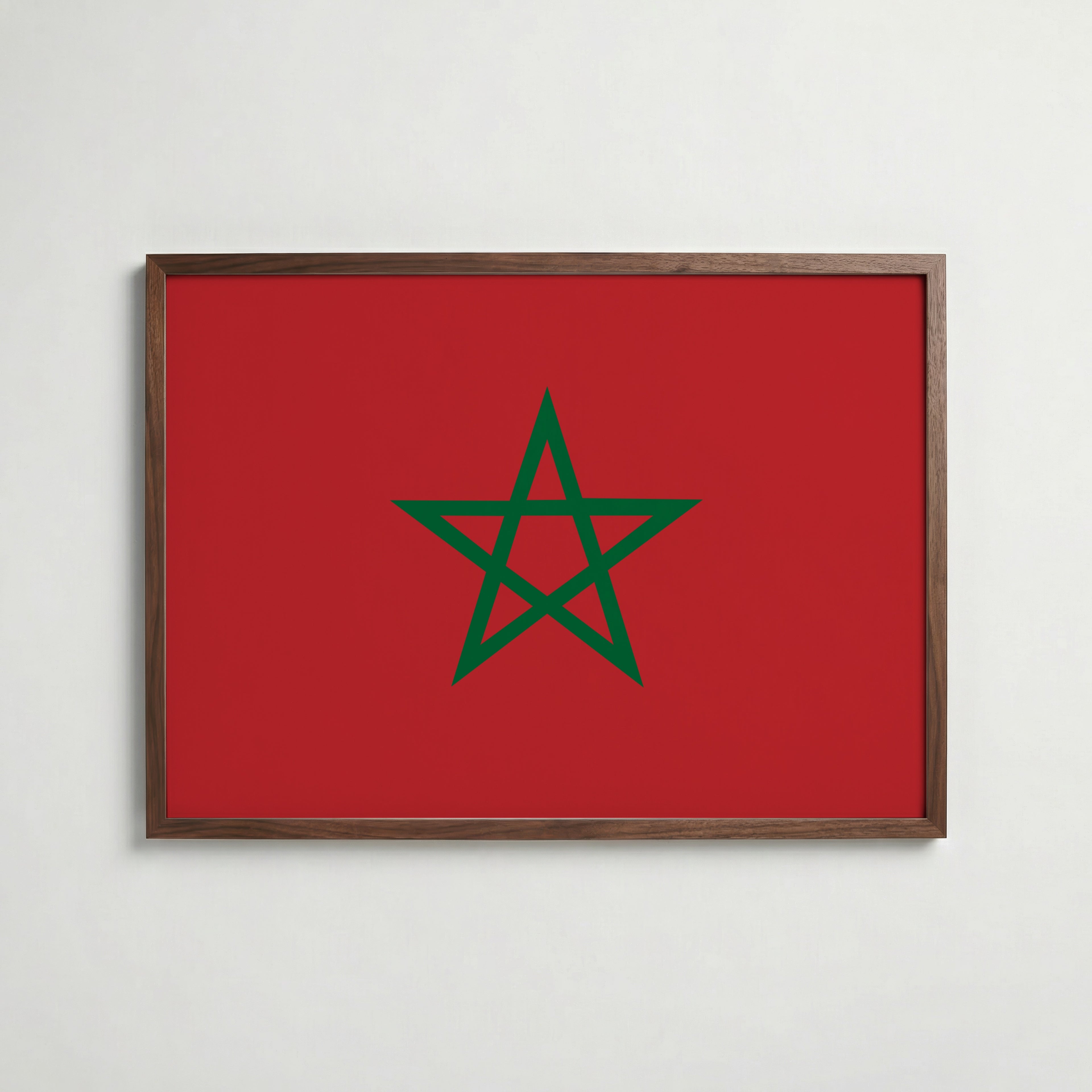 Morocco National Flag Poster i valnötsram – varm konstaffisch för hemmet från Bozetto