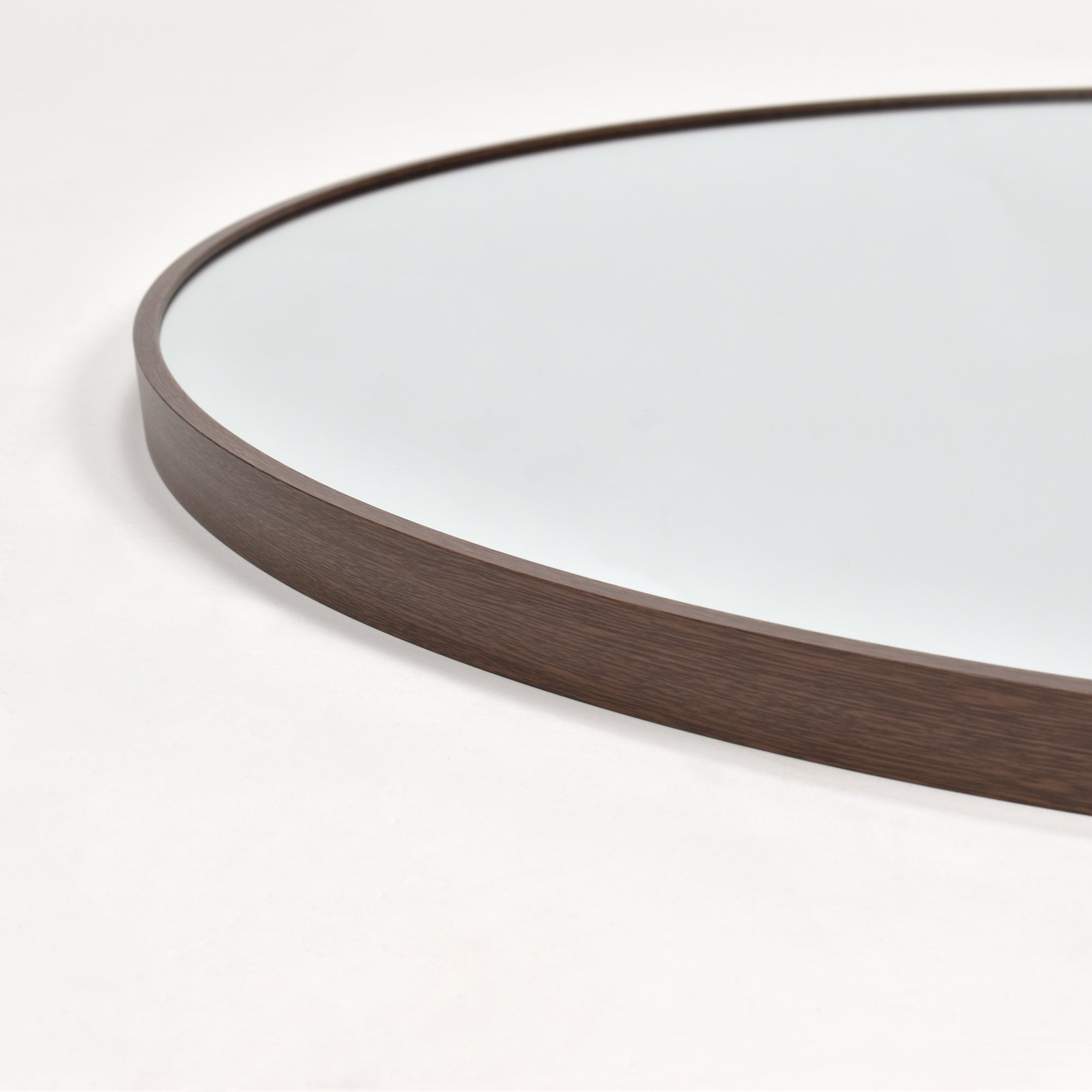 Spegel Rund Valnöt Deluxe  80 cm