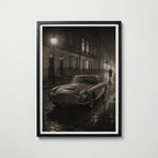 Aston Martin in the London affisch i modern svart ram – stark kontrast och stil, Bozetto