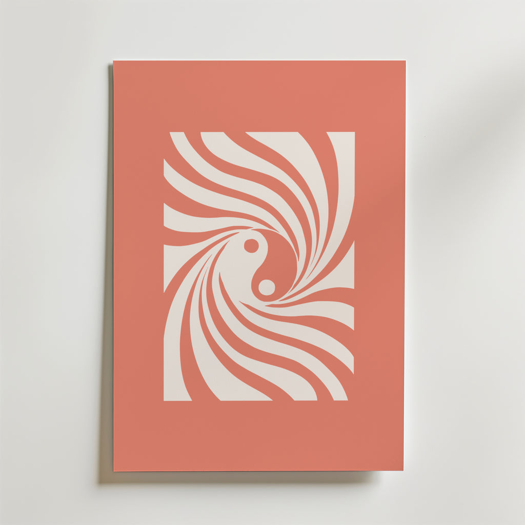 Peach Spiral Flow Poster från Bozetto har korallfärgade och vita spirallinjer i en yin-yang-inspirerad abstrakt design, med persikotoner kurvor mot en mjuk korallfärgad bakgrund - perfekt som elegant grafisk konst.