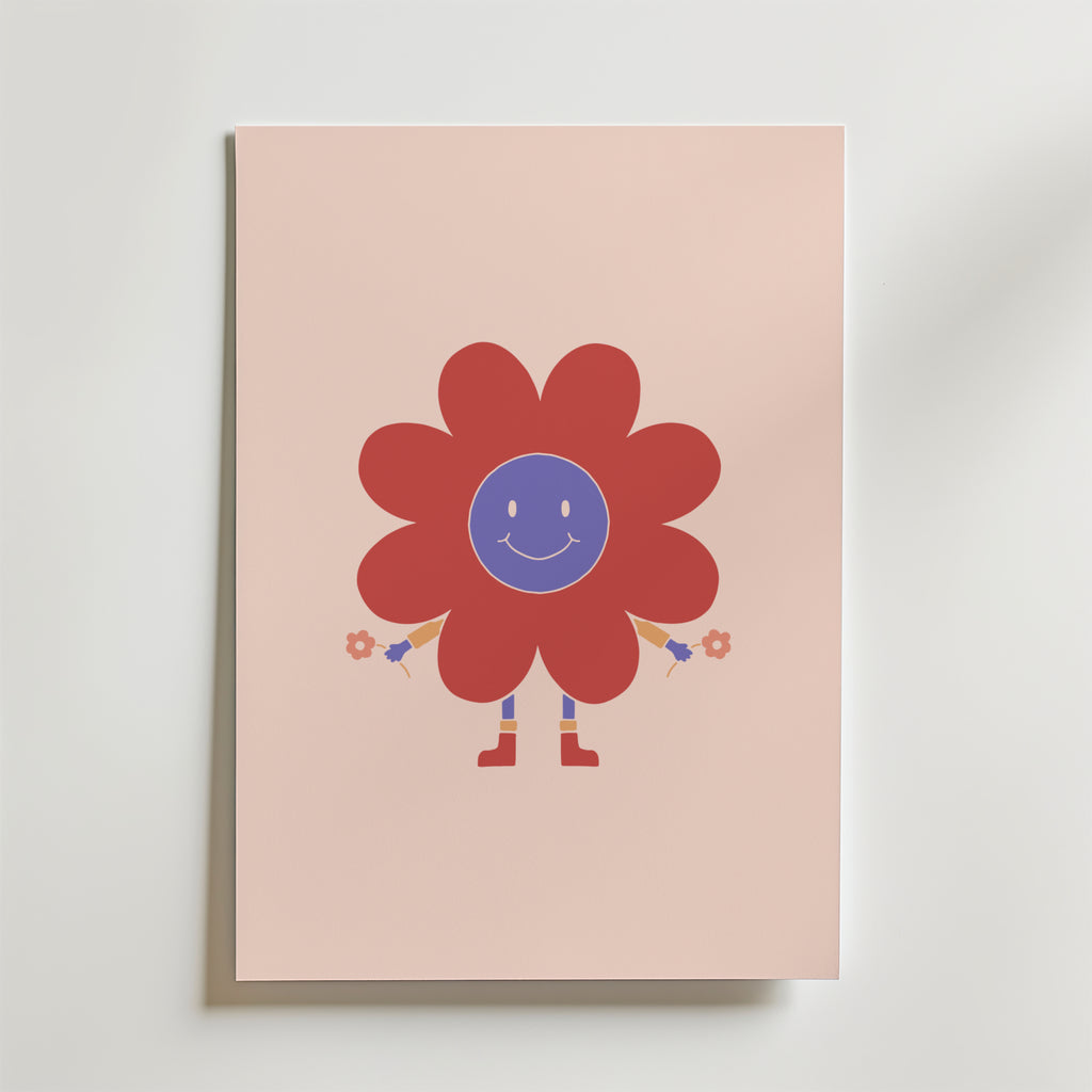 Happy Flower Character Poster från Bozetto föreställer en leende tecknad blomfigur med röda kronblad, blå mitt och små armar som håller i blommor, stående på två ben mot en ljusrosa bakgrund - charmig dekor för alla barnrum.