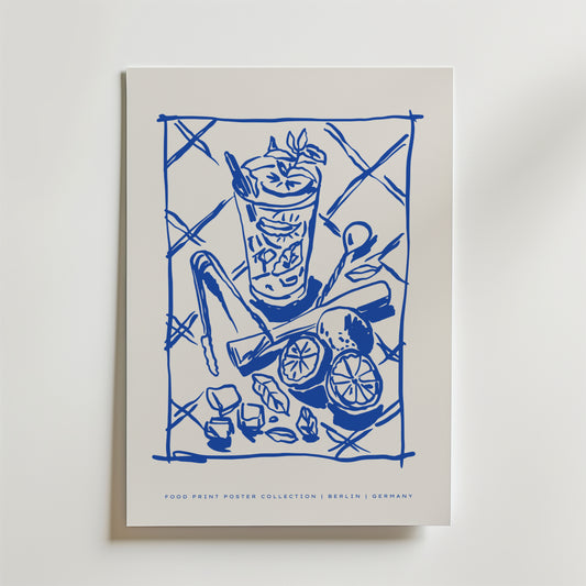 Berlin Brunch Poster av Bozetto har en blå linjeteckning av en cocktail med is, mynta och citrus, omgiven av limehalvor, en muddler och sockerbitar; texten lyder Food Print Poster Collection | Berlin | Germany.