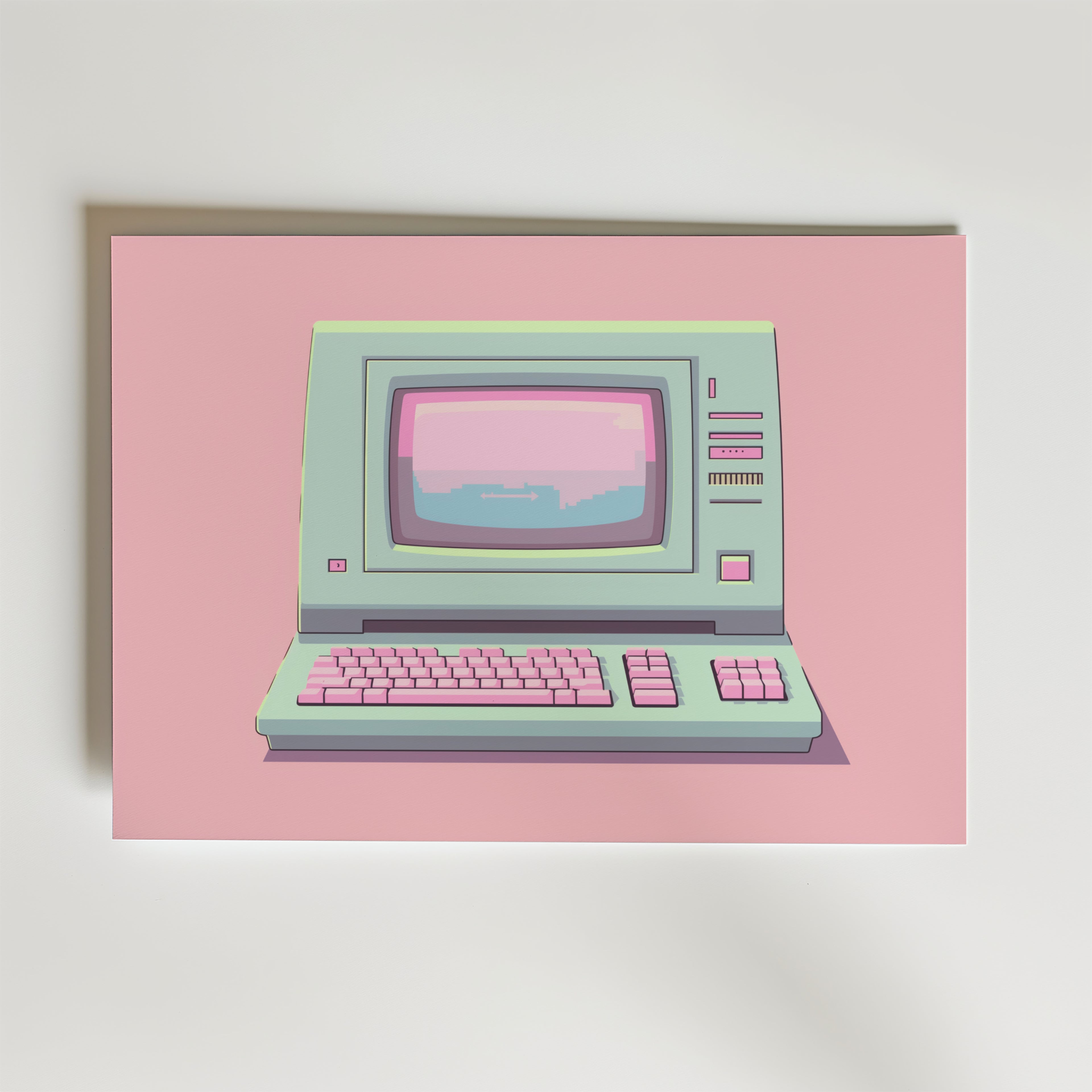 Pixel Dreams Poster by Bozetto har en pastellig digital illustration av en grönaktig vintage dator med rosa accenter på en rosa bakgrund - perfekt för fans av 80-talets retroestetik och färgstarka väggkonst.
