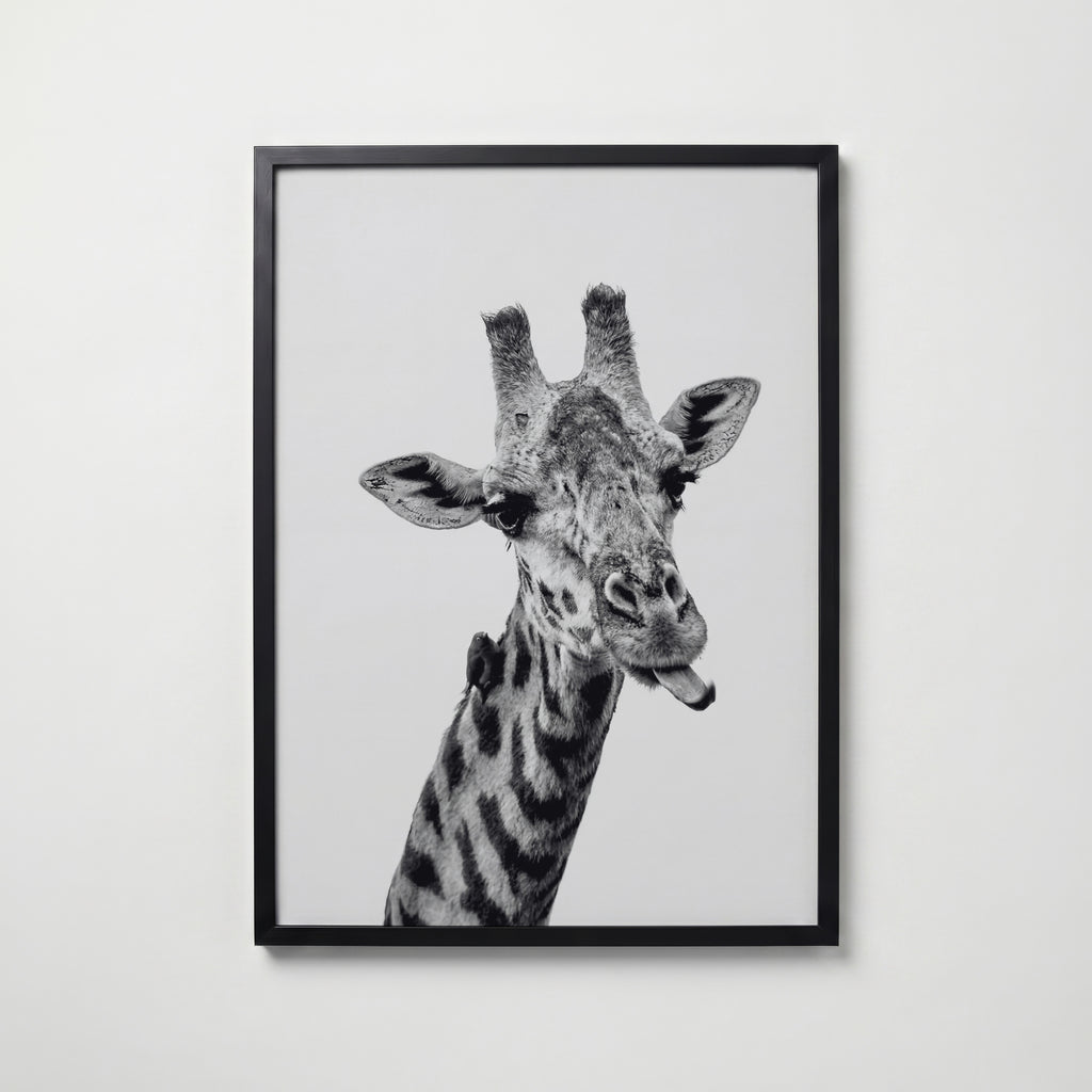 Cheeky Giraffe Poster – svart ram
